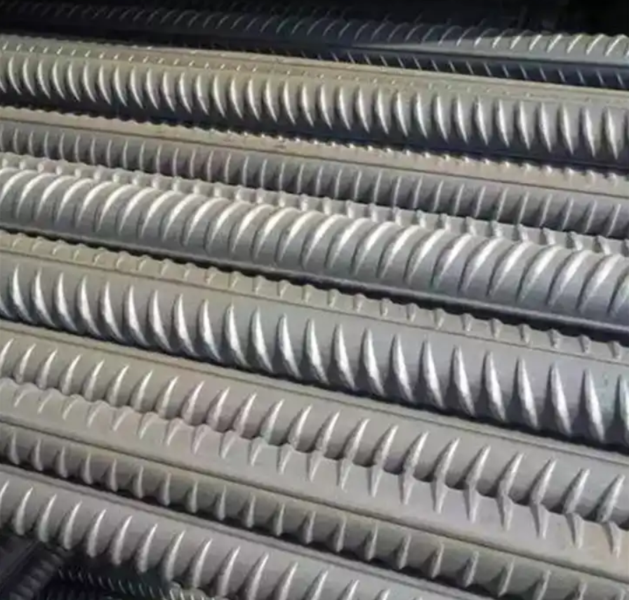 Barres d'armature en acier ASTM Hrb 400 Barres d'armature en acier déformées de 12 mm pour la construction de logements